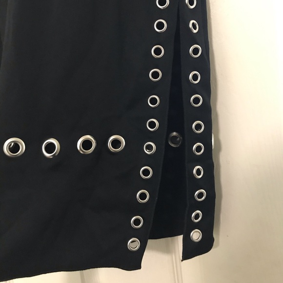 Elizabeth and James khan grommet Top - Picture 9 of 16